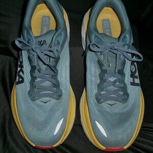 LIKE NEW MEN"S SIZE 11.50, HOKA M BONDI 8 RUNNING SHOES